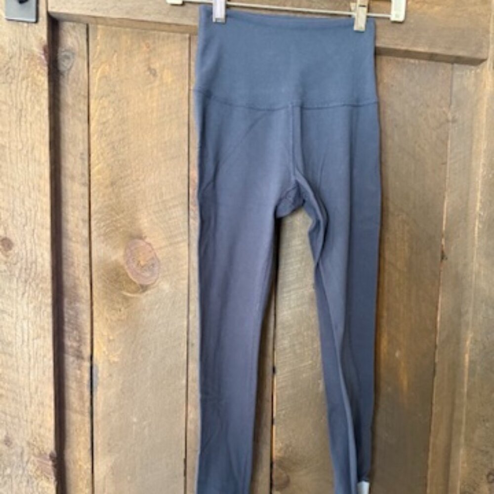Beyond Yoga Nocturnal Navy 7/8 Legging with Light Blue Ribbed Cuff, S